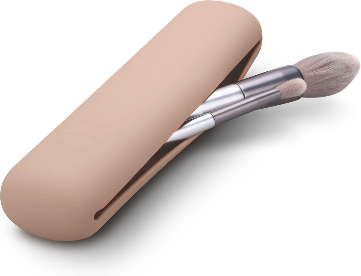 FERYES Travel Makeup Brush Holder, Magnetic Anti-fall Out Silicon Portable Cosmetic Face Brushes Holder, Soft and Sleek Makeup Tools Organizer for Travel-Khaki