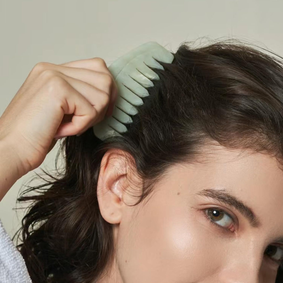 BoAn Natural Jade Head Massager, 2 Pcs Multi-Functional Massager for Head Caring and Acupoint Treatment, Guasha Scraping Scalp Comb