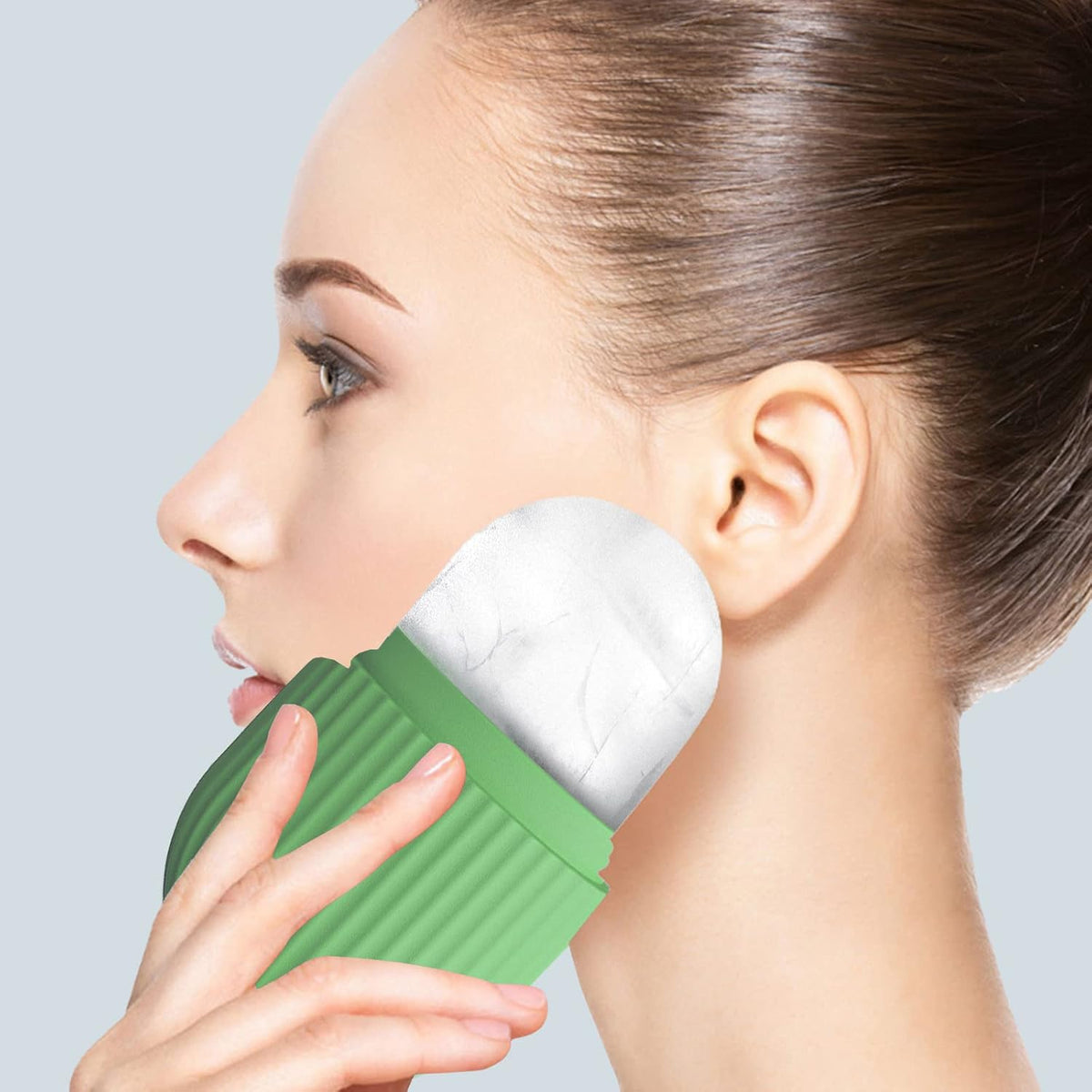 Ice Face Roller, Reusable Silicone Mold Face Massage Eye Facial Beauty Skin Care Tools Apply Ice for Shrink Pores Anti Wrinkle Reduce Puffiness Improve Skin Elasticity, Striped, Green