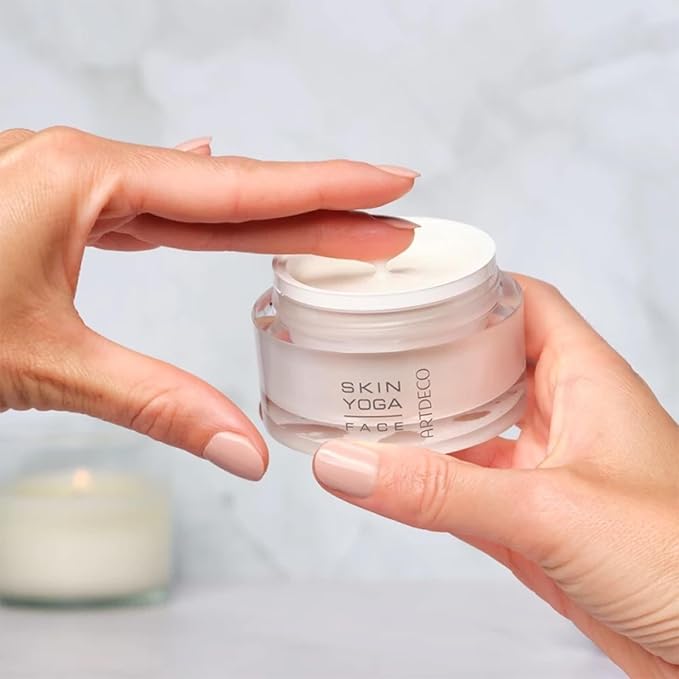 ARTDECO Hyaluronic Intensive Cream - Moisturizing Cream with Anti-Aging Effect - Reduces Tightness - Ideal for Dry, Mature & Even Sensitive Skin - Facial Skin Care - Hyaluronic Acid - 1.75 Fl Oz