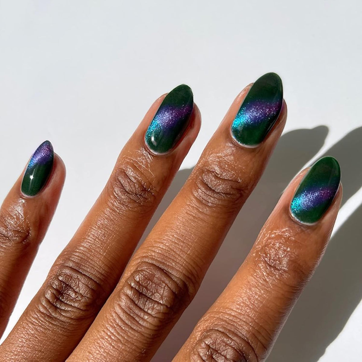 Cirque Colors Mobius - Forest Green Magnetic Multichrome Nail Polish - 0.37 Fl Oz (11 mL) - Vegan & Cruelty-Free