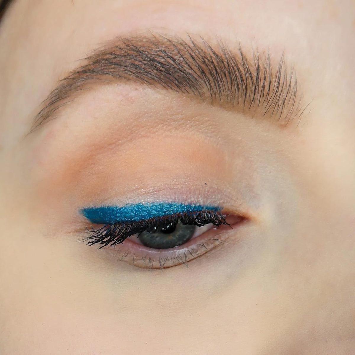 Hypoallergenic Waterproof Eyeliner - Fragrance Free Metallic Eye liner - Vegan and Cruelty Free Eye Pencil - Eyeliner Pencil for Sensitive Eyes (Blue Ice)