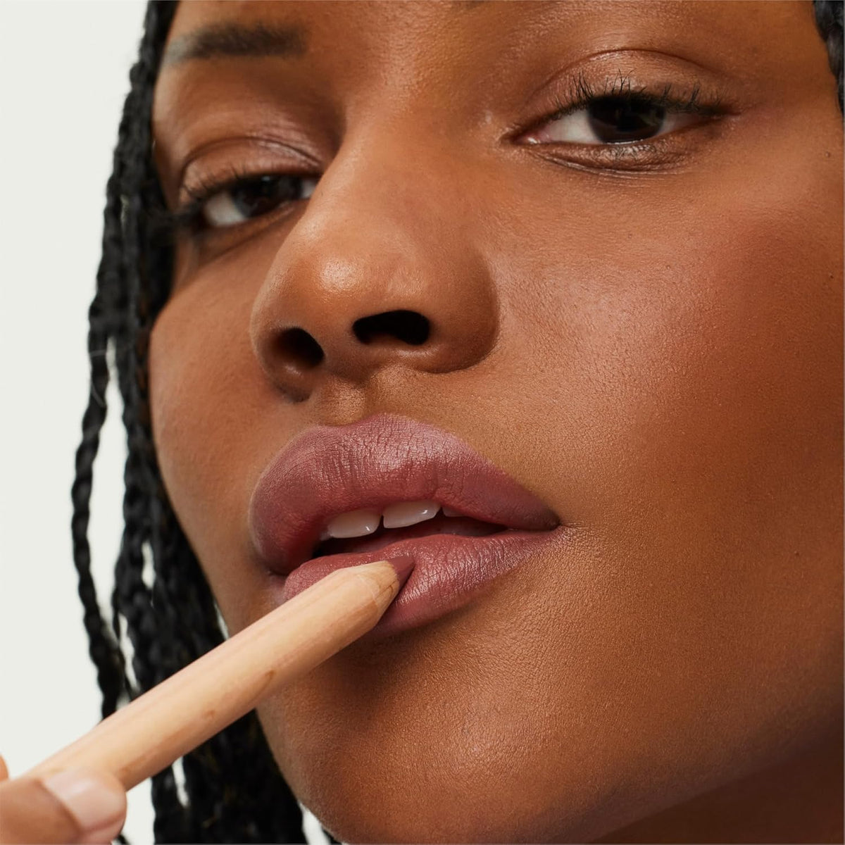 ILIA - Lip Sketch Hydrating Crayon | Hydrate, Plump, Smooth, Strengthen | Long Lasting up to 12-Hours, Bleed-Resistant, Soft-Matte | Barrier-Building, Non-Toxic, Cruelty-Free (Genre)